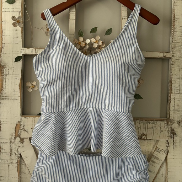 Ruffle Butts Women's Seersucker Peplum Tankini Set XL - Picture 4 of 8